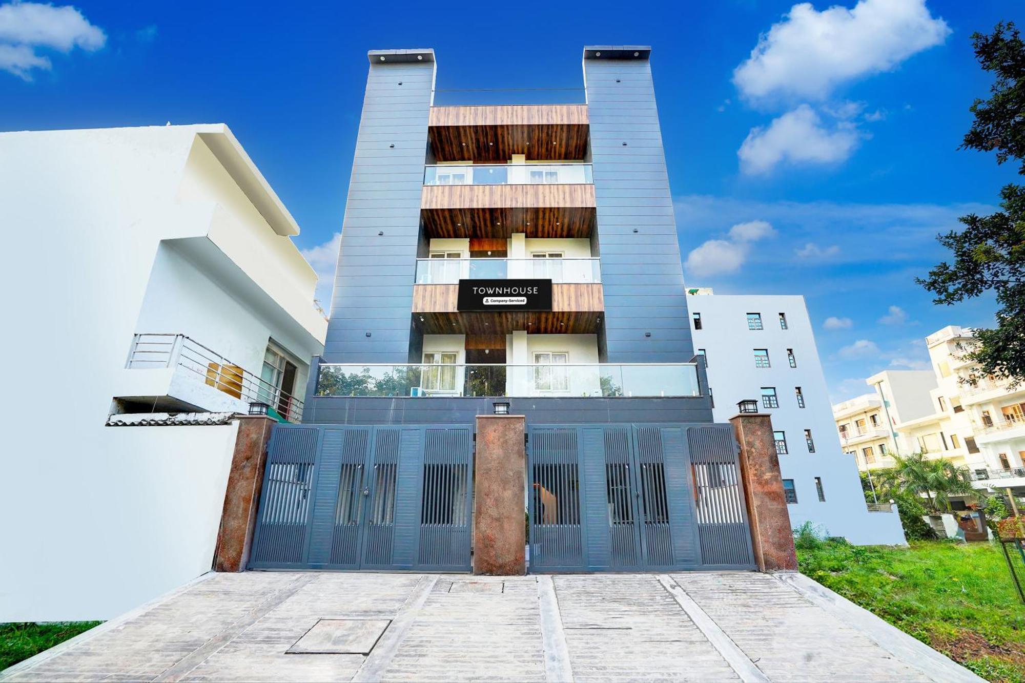 Hotel Super Townhouse Sector 104 Noida Exterior foto