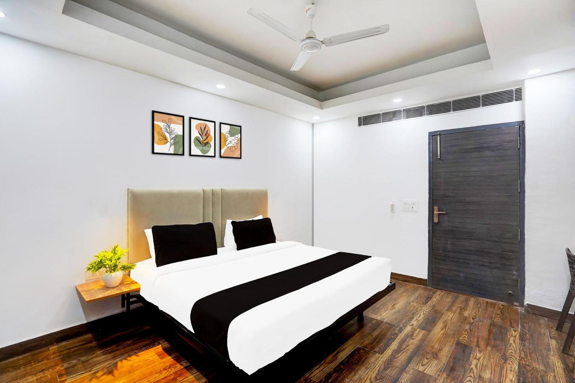 Hotel Super Townhouse Sector 104 Noida Exterior foto