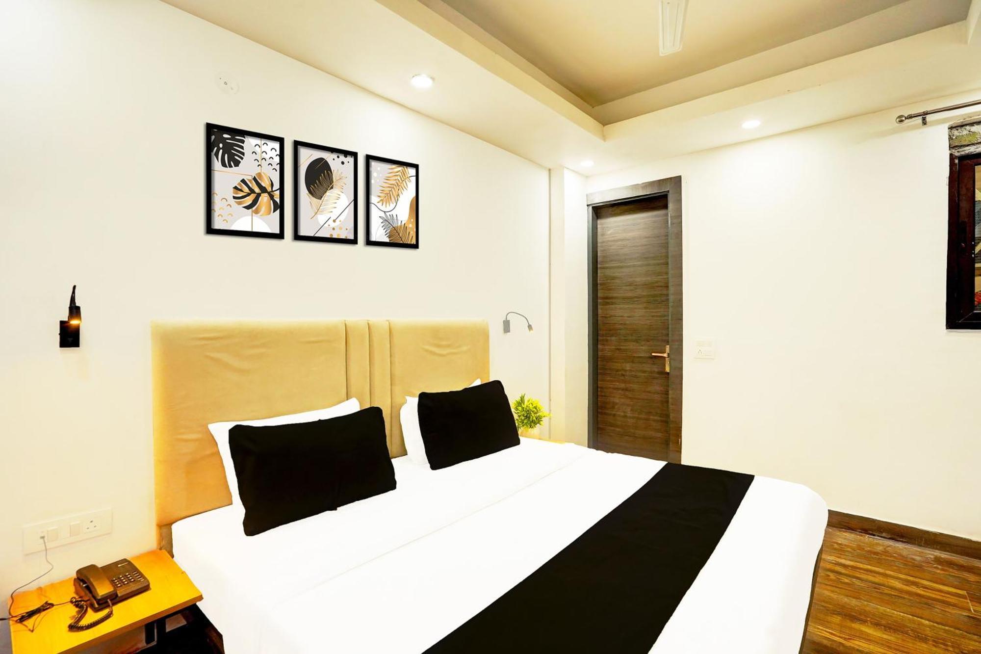 Hotel Super Townhouse Sector 104 Noida Exterior foto